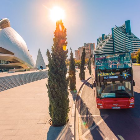 Hop on hop off bus in Valencia