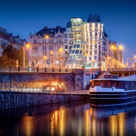 hotel praag in dancing house