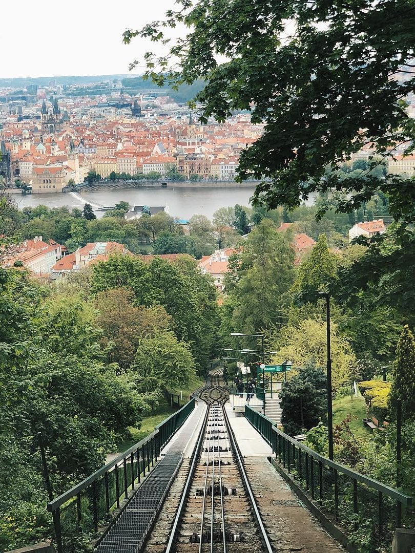 openbaar vervoer praag kabelbaan