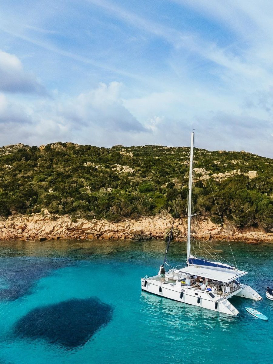 catamaran boottocht naar de maddalena eilanden sardinie