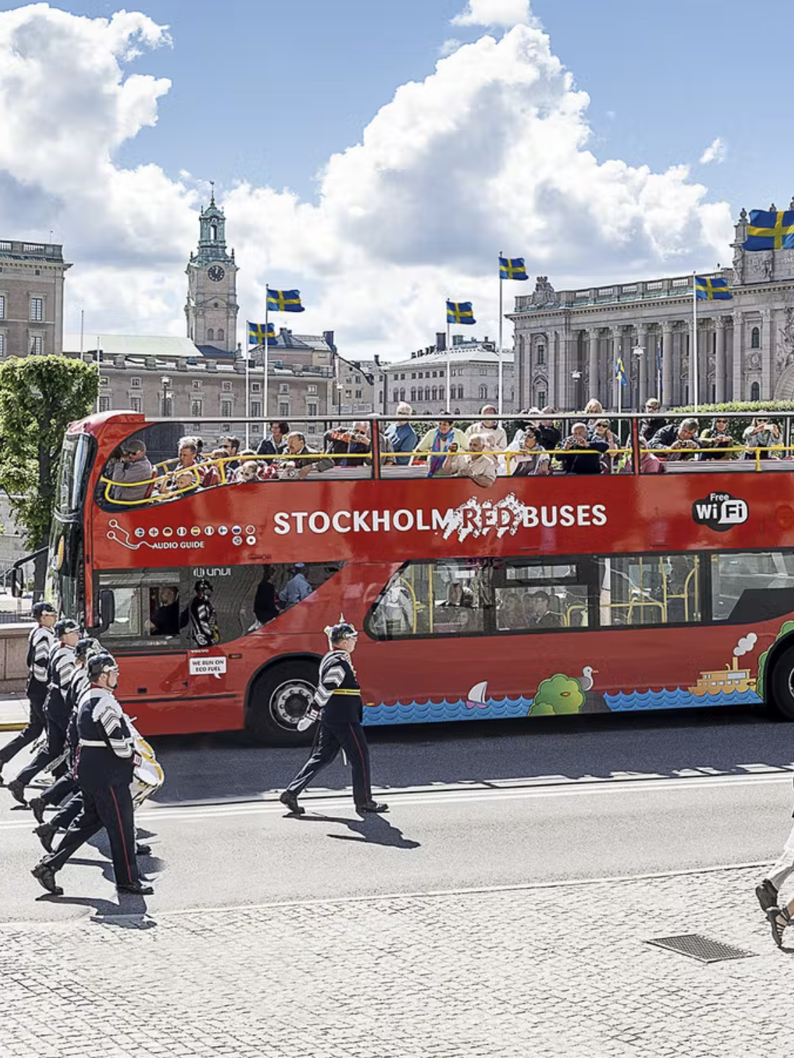 hop on hop off bus stockholm