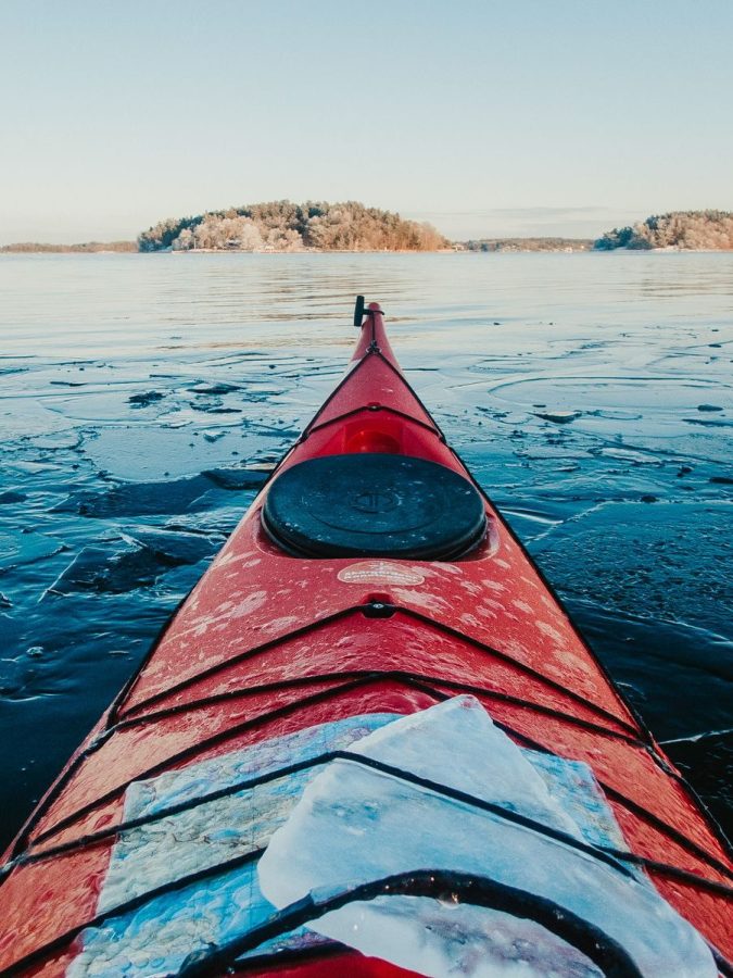 winter kayakken in stockholm tijdens kerst